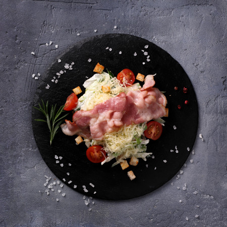 У нас вы найдете как классические английские блюда, так и блюда с других концов света.